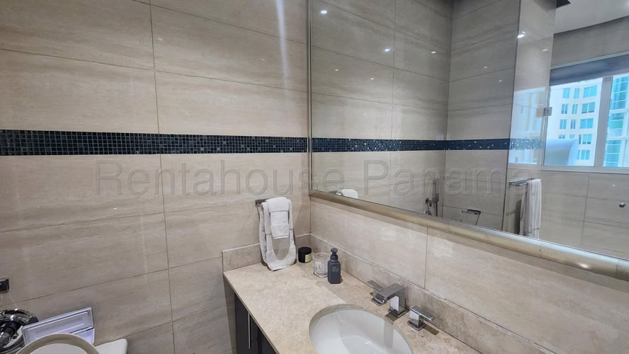 Se Vende Apartamento en Punta Pacifica LA26-6500