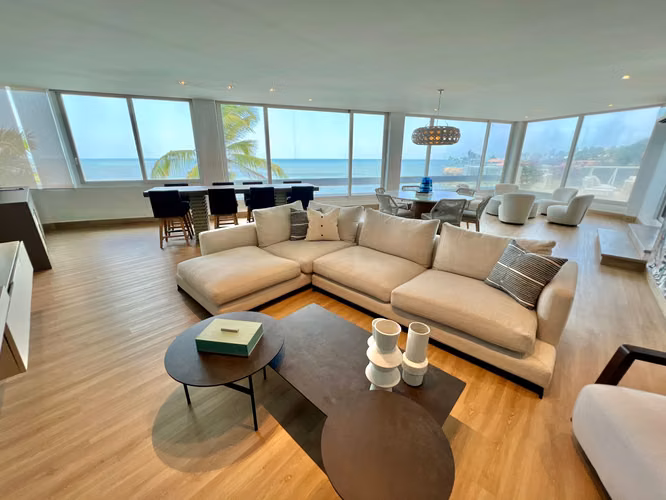 PUNTA BARCO – ESTATE FRENTE AL MAR