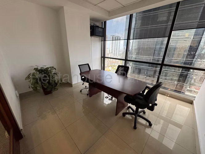 Oficina En Venta En Calle 50 SYH