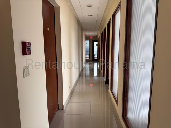 Oficina En Venta En Calle 50 SYH
