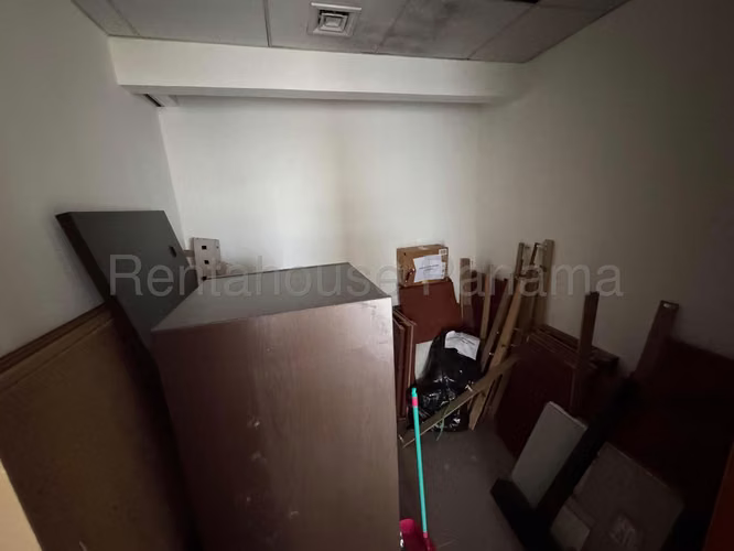 Oficina En Venta En Calle 50 SYH