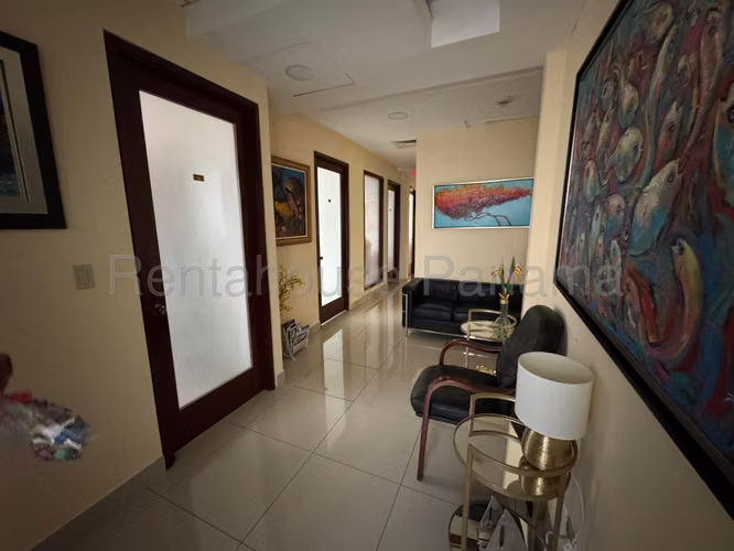 Oficina En Venta En Calle 50 SYH