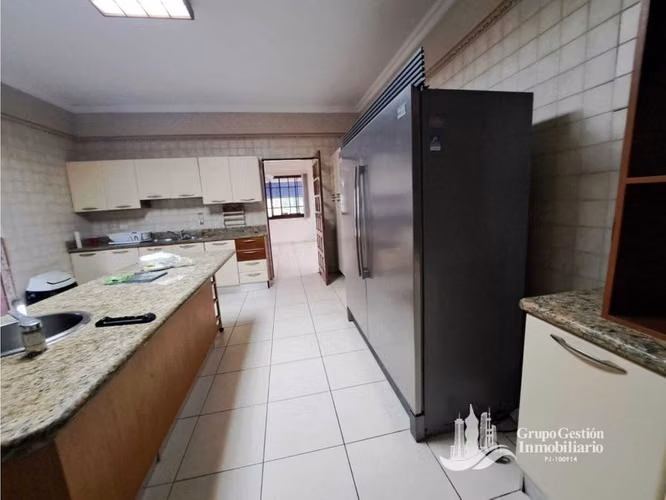 VENTA CASA EN ANCÓN RESIDENCIAL CAMINO DE CRUCES EL DORADO