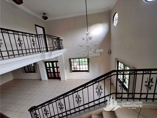 VENTA CASA EN ANCÓN RESIDENCIAL CAMINO DE CRUCES EL DORADO