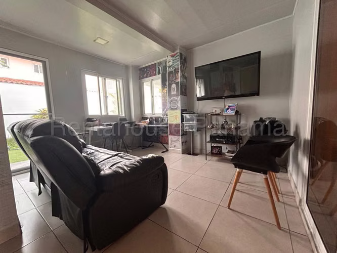 Casa en Venta en Quintas de Versalles RJ