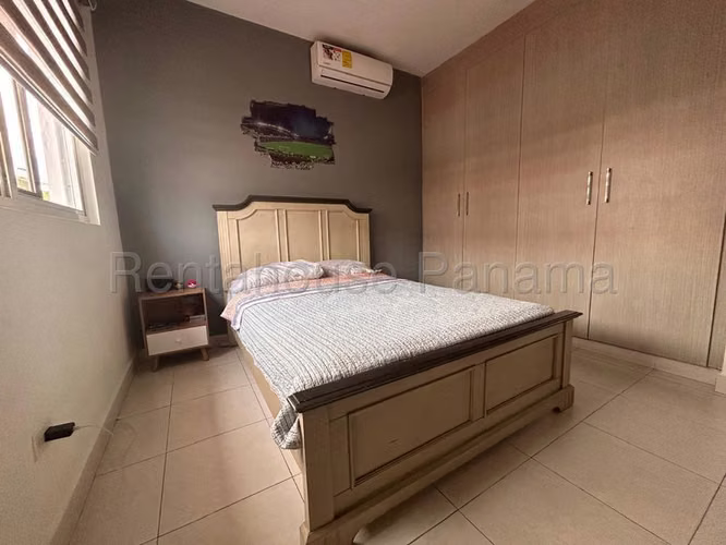 Casa en Venta en Quintas de Versalles RJ