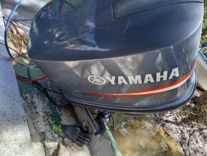 Se vende Motor Yamaha 150 hp.