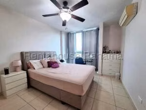Venta de Apartamento con 112m2 en Hato Pintado PH Ecco Tower 26-2169SR