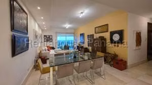 Venta de Apartamento con 269m2 en Santa Maria PH The Reserver 26-6836SR
