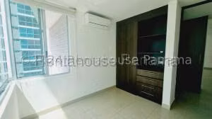 Venta de Apartamento con 110m2 en Costa del Este PH Pijao 26-6850SR