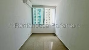 Venta de Apartamento con 110m2 en Costa del Este PH Pijao 26-6850SR