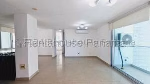 Venta de Apartamento con 110m2 en Costa del Este PH Pijao 26-6850SR
