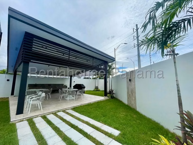 alquilo apartamento amoblado en coco del mar OF 26-6980