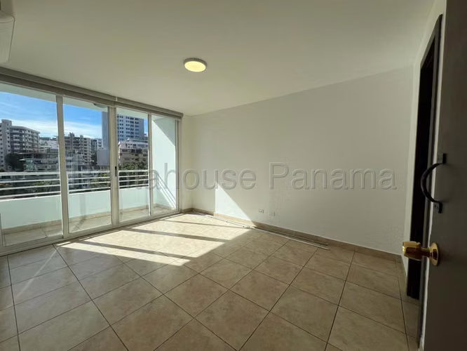 alquilo apartamento en el cangrejo OF 26-3453