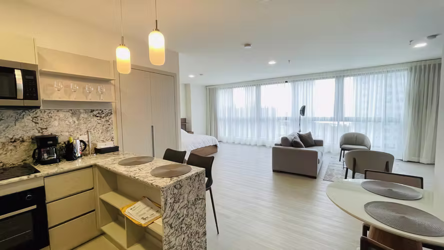 Alquiler de apartamento amoblado en Costa del Este  AK
