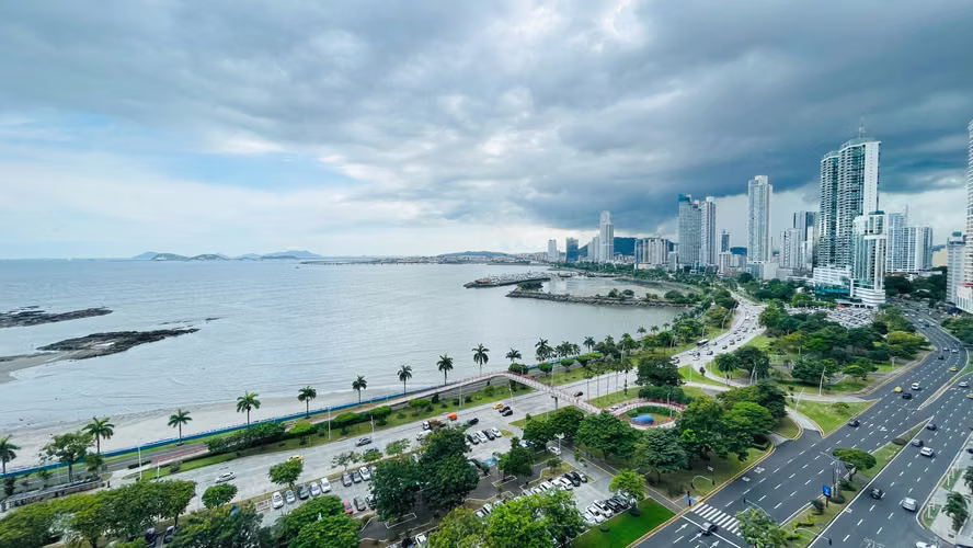 Venta de apartamento amoblado en la Avenida Balboa   AK