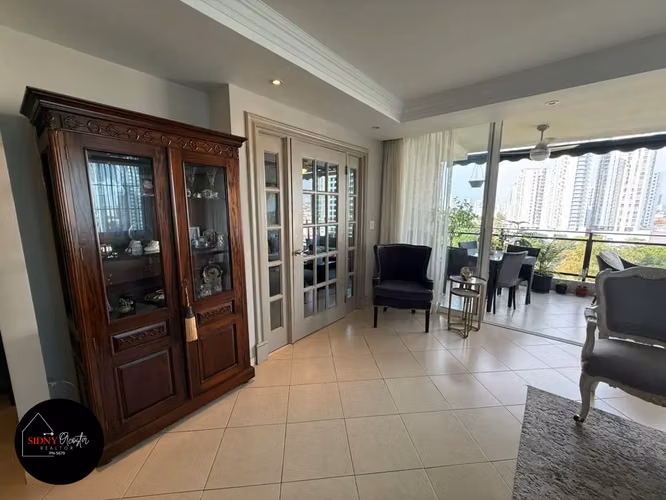 Venta Apartamento Frente al Parque Omar/Apartment For Sale at the Park - Imagen 6