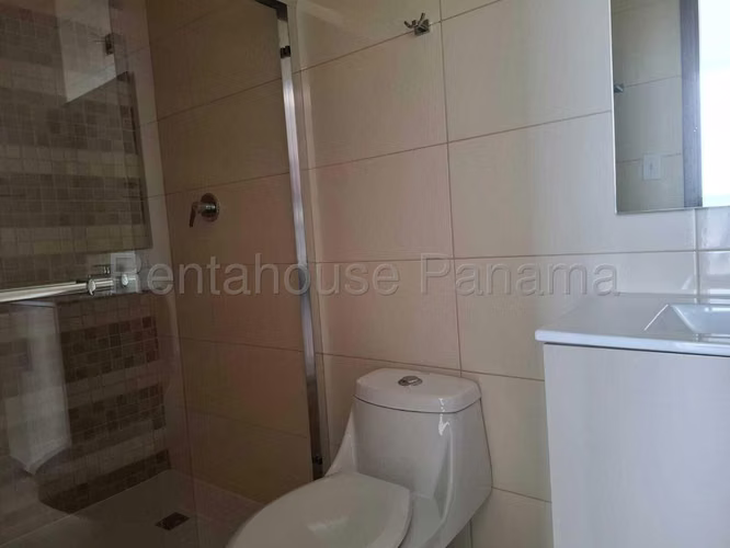 Venta de Apartamento en Condado del Rey Ph Kings Park Mts2: 189.36 PD