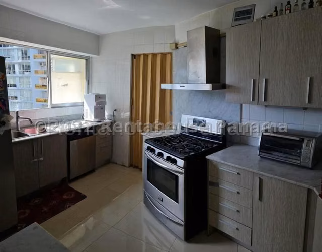 Venta de Amplio Apartamento en Paitilla Ph Las Perlas Mts2: 196 PD