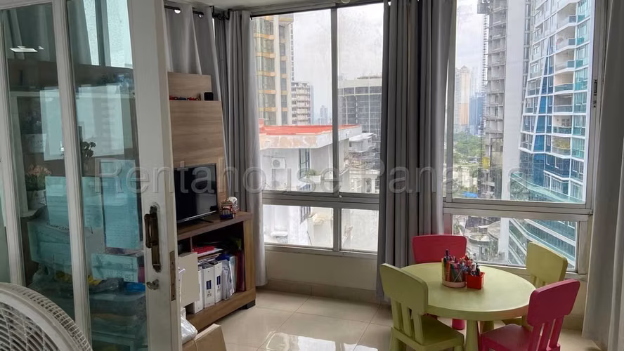 Venta de Amplio Apartamento en Paitilla Ph Las Perlas Mts2: 196 PD