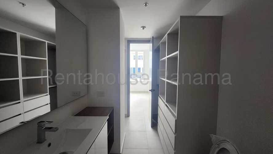 Alquiler de apartamento de 71.39m² en El Cangrejo 26JSS6960