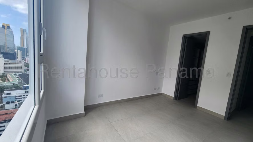 Alquiler de apartamento de 71.39m² en El Cangrejo 26JSS6960