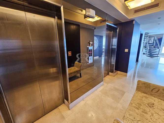 Apartamento de tres niveles en PH Vision Tower Coco del Mar