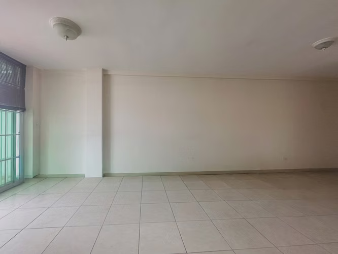 Venta de apartamento en Parque Lefevre