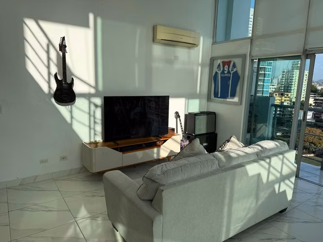 Venta apartamento loft Vía Argentina