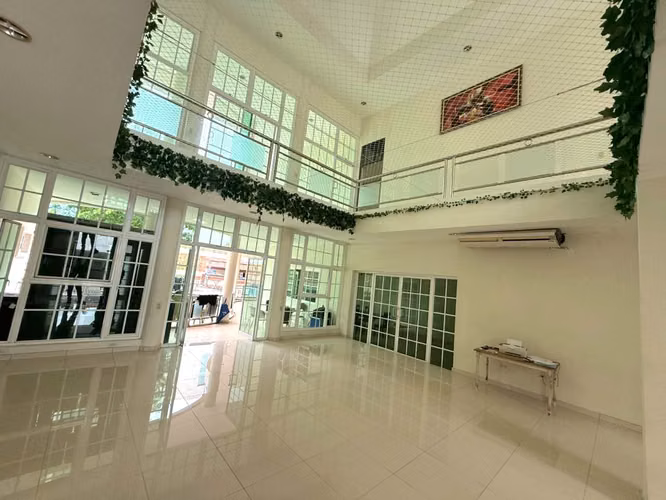 Venta de Casa en San Francisco, con 1,146m2 en construcción