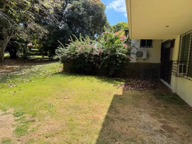 Se vende casa grande en una excelente zona de David Terronal
