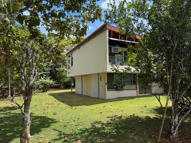 Se vende casa grande en una excelente zona de David Terronal