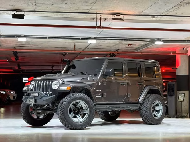 Jeep Wrangler Sahara 2021
