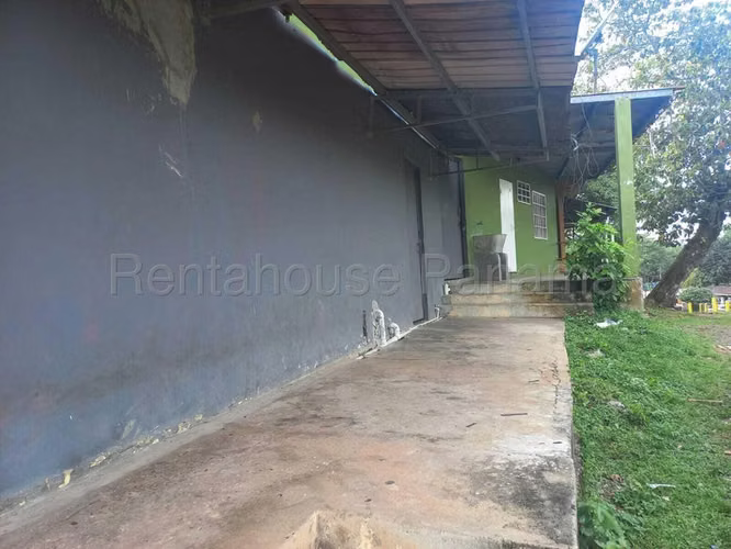 Casa y local  En Venta En La Chorrera ABS - Imagen 12