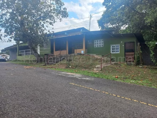 Casa y local  En Venta En La Chorrera ABS - Imagen 4