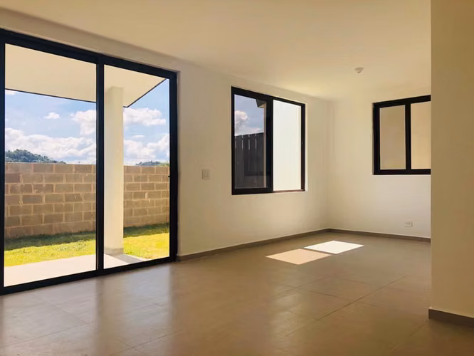 Home Sale - GOLF GARDENS