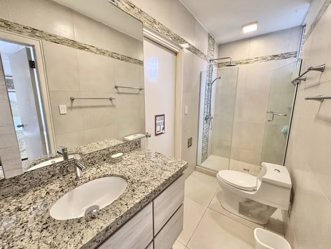 APARTAMENTO DE 384 M² EN TORRES LA CRESTA POR $465,000