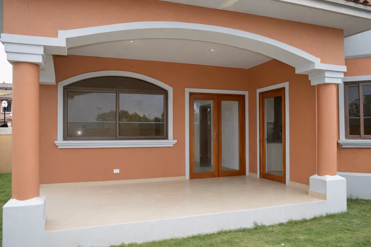 El Doral Costa Sur | Casa nueva en esquina | 352 m² | 4 parkings | $440,000