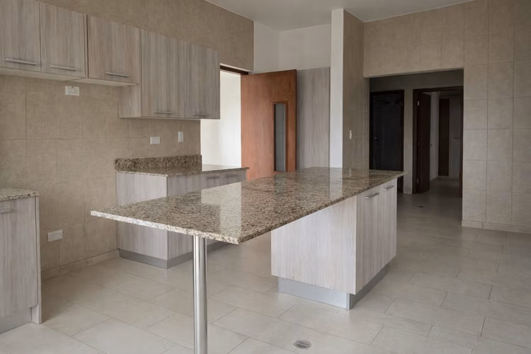 El Doral Costa Sur | Casa nueva en esquina | 352 m² | 4 parkings | $440,000