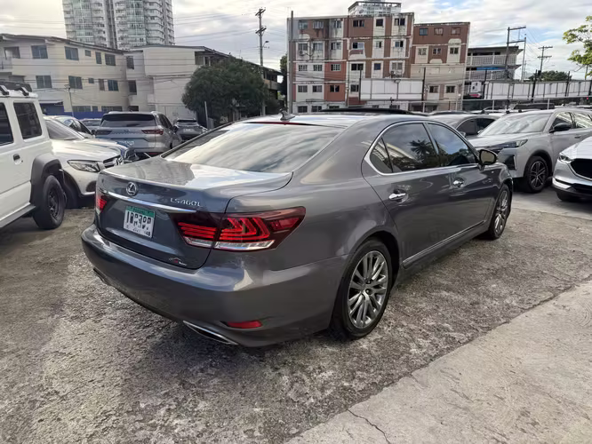 Lexus LS 460 L 2013