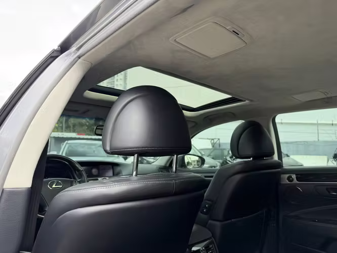 Lexus LS 460 L 2013