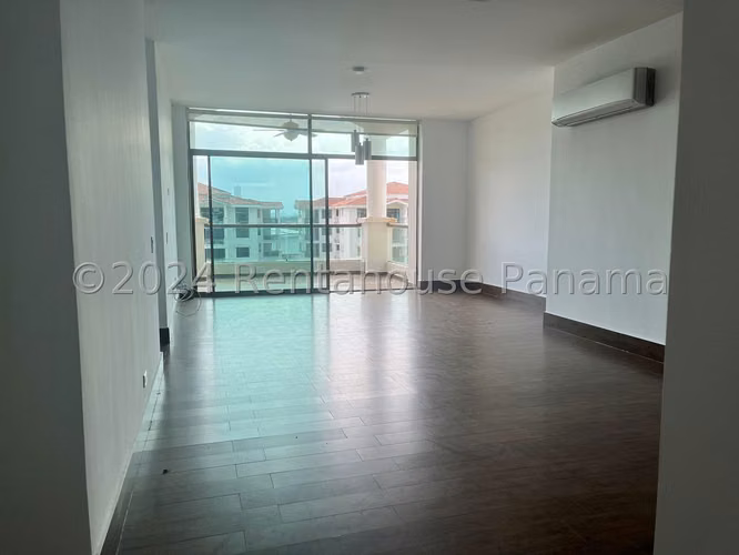 Se Vende Apartamento en Costa Sur LA26-4113