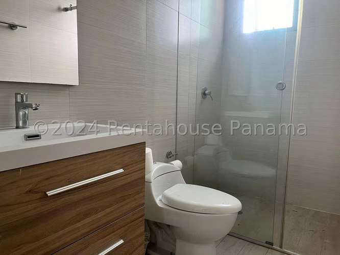 Se Vende Apartamento en Costa Sur LA26-4113