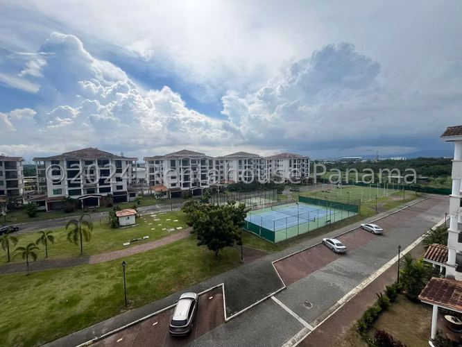 Se Vende Apartamento en Costa Sur LA26-4113