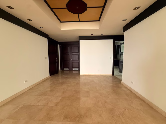 Venta de Apartamento en Pacific Point Torre 300 con vista al mar