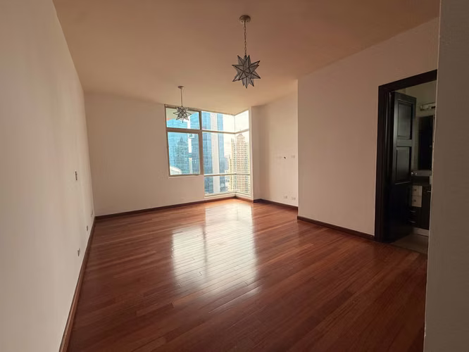 Venta de Apartamento en Pacific Point Torre 300 con vista al mar