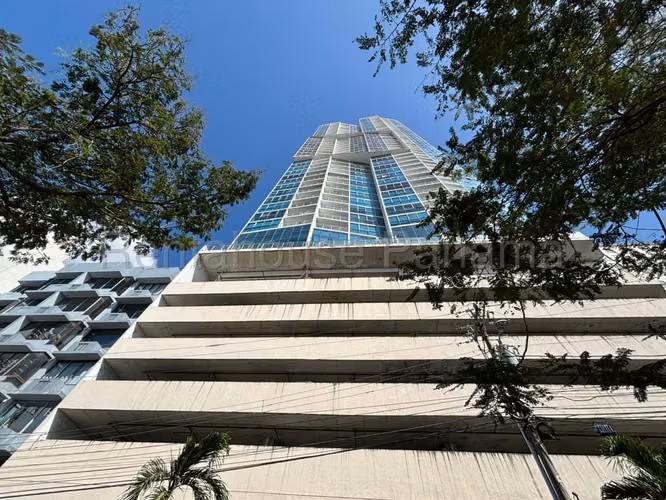 Modern Apartment in PH Serenety, San Francisco 26-5603GG