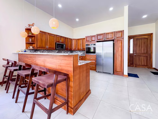 Casa de 3 dormitorios en venta en Alto Boquete con vistas a la montaña - Imagen 12