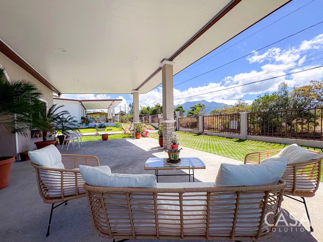 Casa de 3 dormitorios en venta en Alto Boquete con vistas a la montaña - Imagen 5