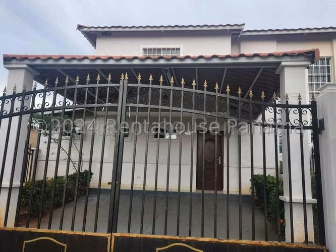 House For Sale In La Chorrera ABS